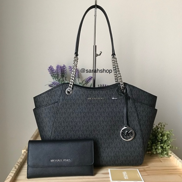 🌼Michael Kors Set - Picture 1 of 16